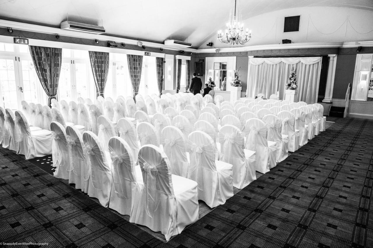 The Broadway Hotel ليتشوورث المظهر الخارجي الصورة